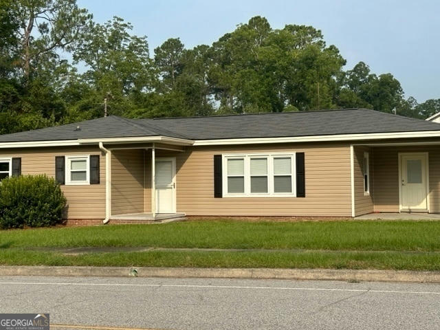 74 S SECOND AVE, MCRAE-HELENA, GA 31055, photo 1 of 49