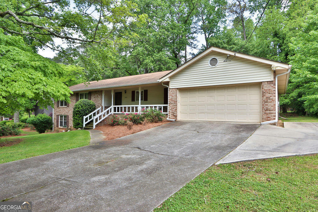 5191 CLEARWATER DR, STONE MOUNTAIN, GA 30087, photo 1 of 28